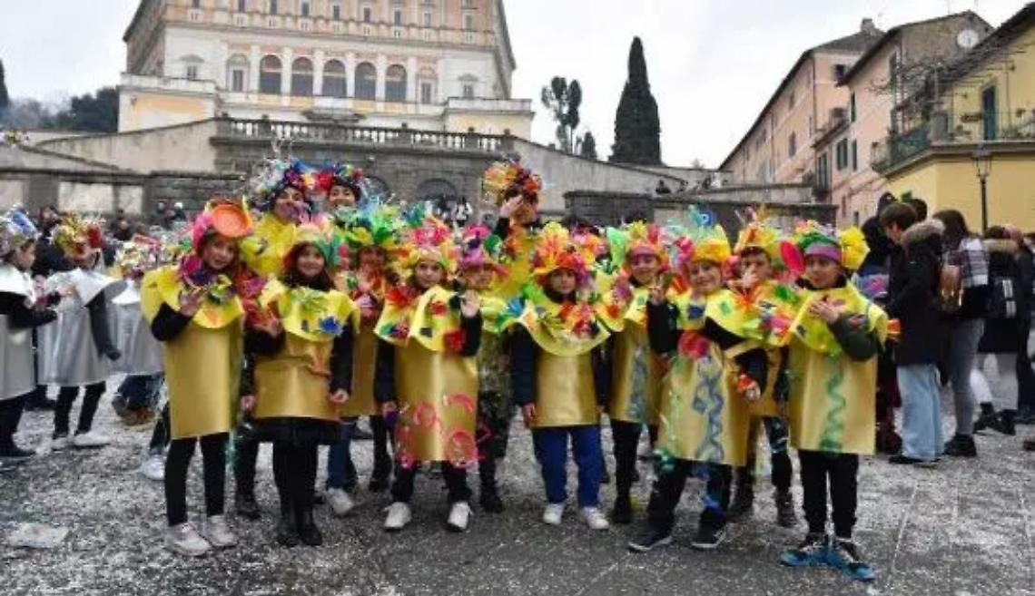 Maschere, musica e tanto divertimento: un Carnevale da record a Caprarola
