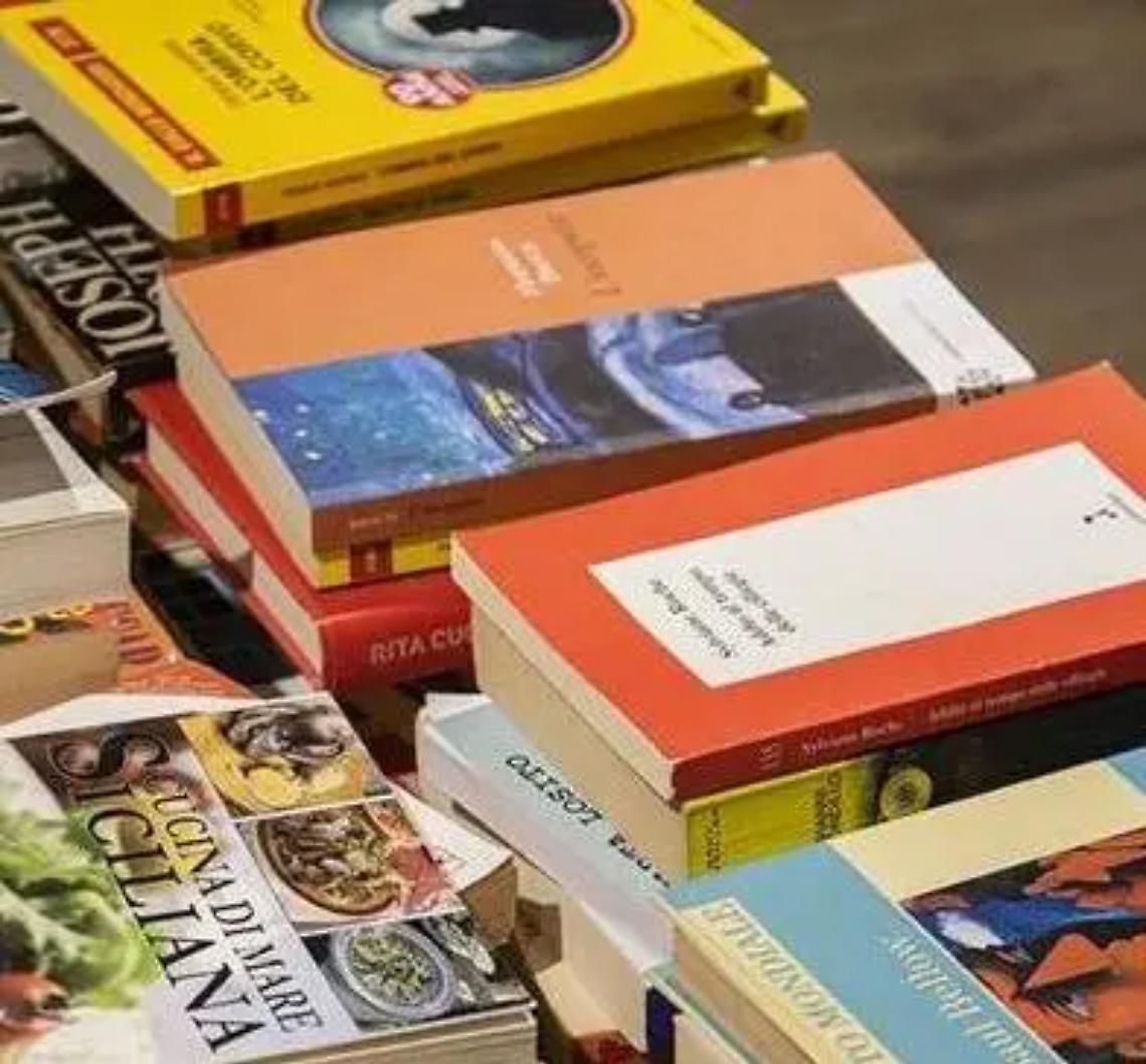 Diffondere la cultura: alla Farmacia Salvo D&rsquo;Acquisto di Palidoro &egrave; attivo il bookcrossing per lo scambio di libri