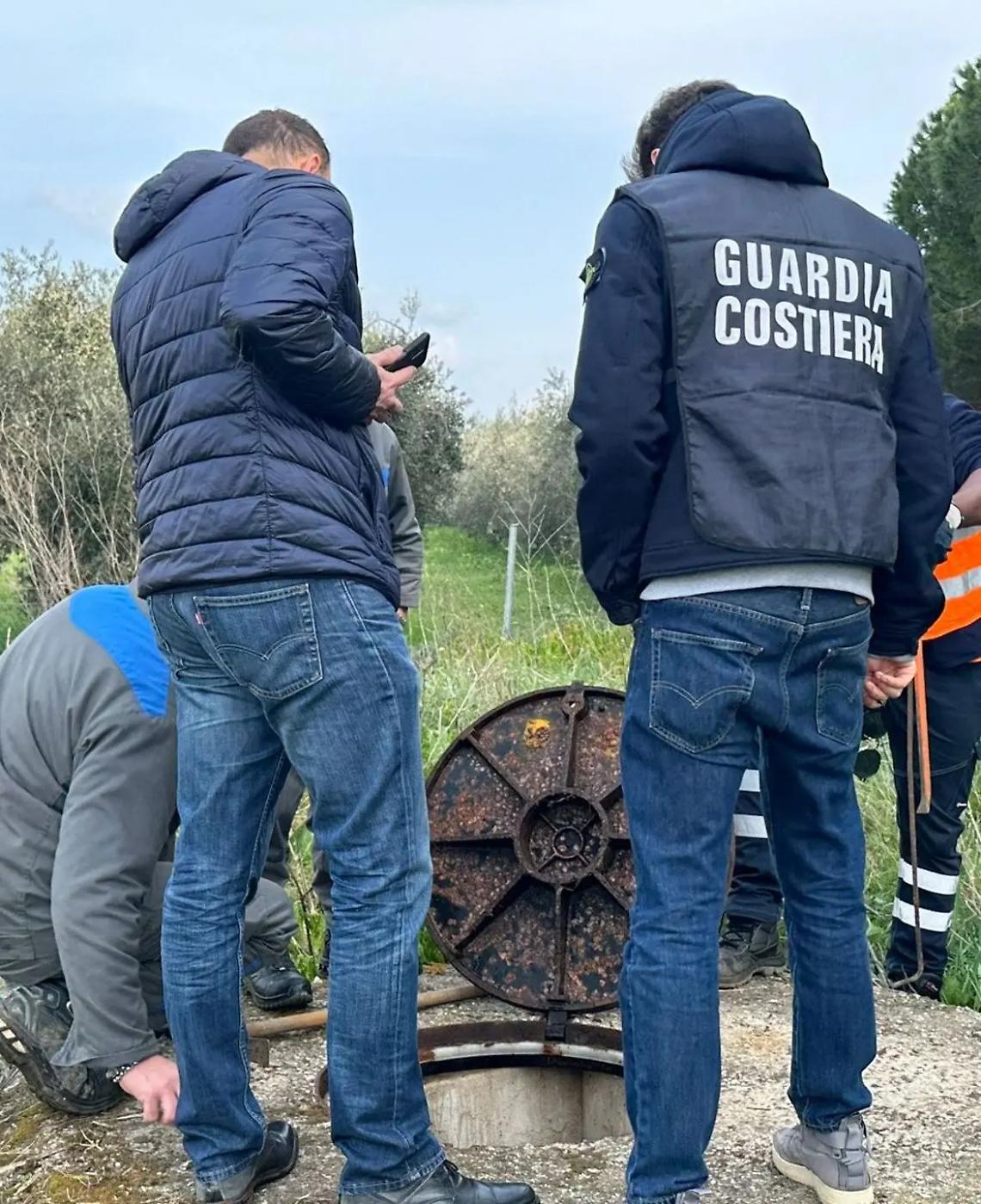 Liquami nel fosso Vaccina: nuove case senza allacci fognari