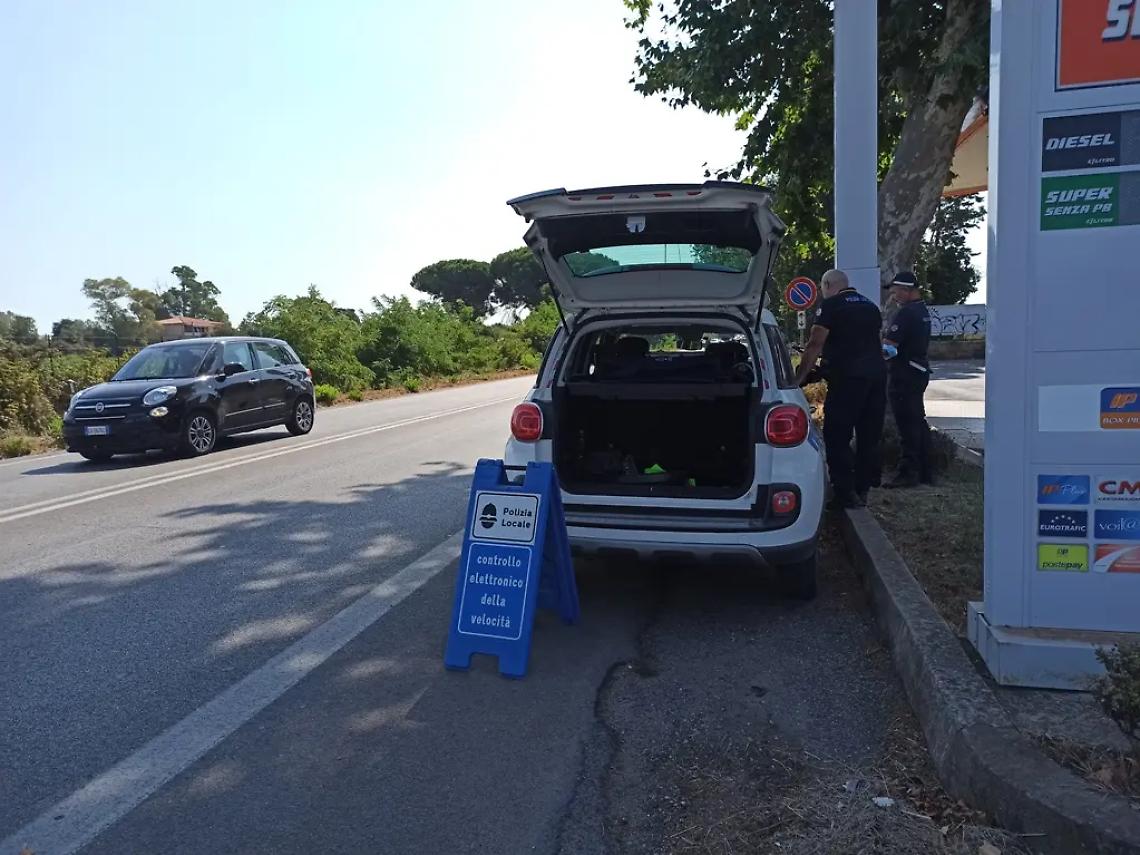 Limiti di velocit&agrave; e assicurazioni scadute: gi&agrave; 300 multe nel 2023 della Municipale