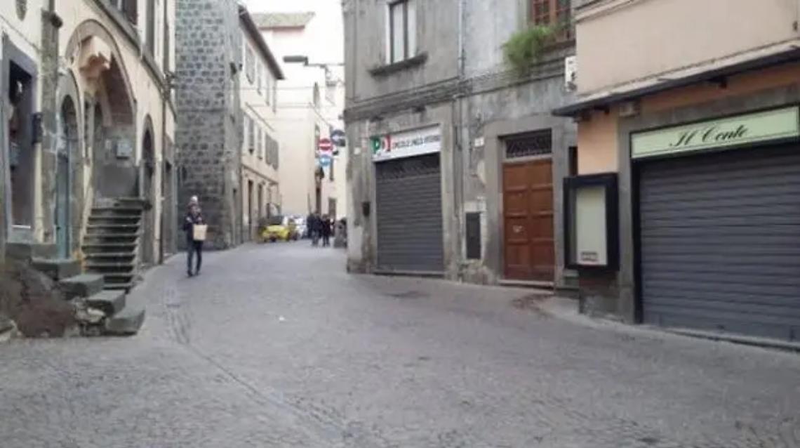 Commercio: in dieci anni a Viterbo persi 168 esercizi
