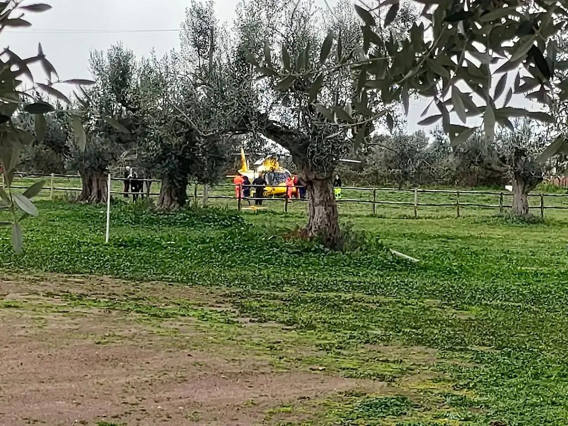 Va a raccogliere asparagi e cade in un dirupo: ferito 50enne