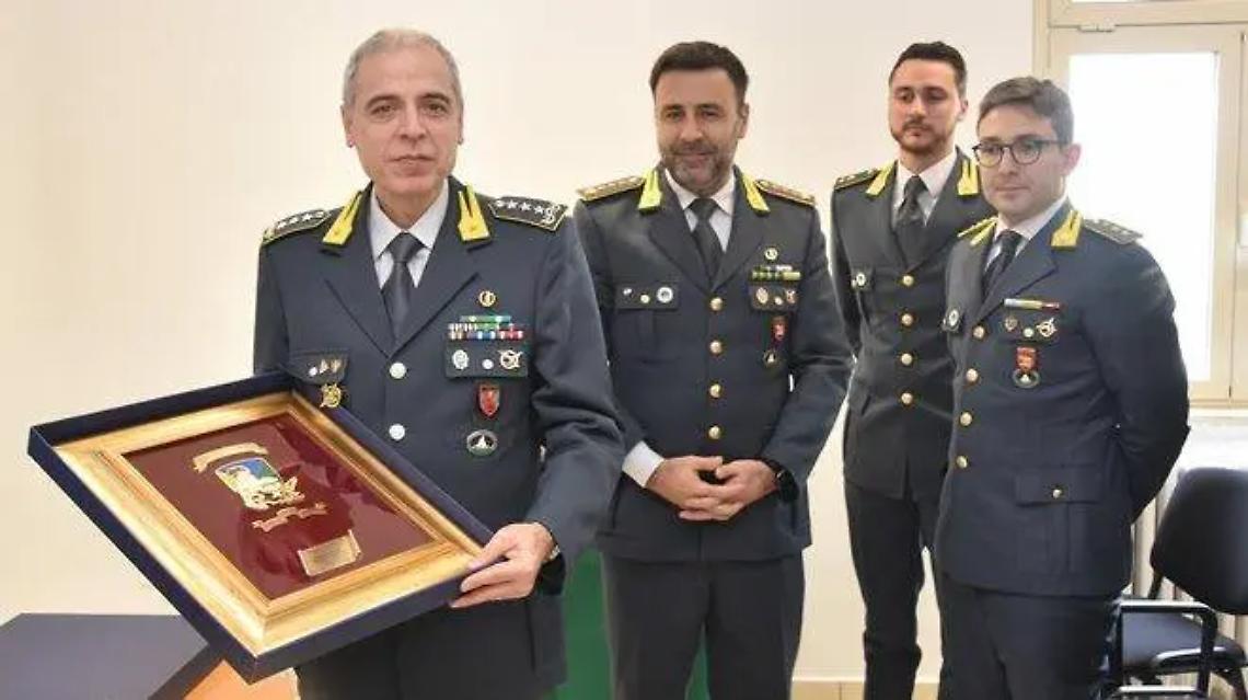 Guardia di Finanza: la visita del comandante interregionale Buratti