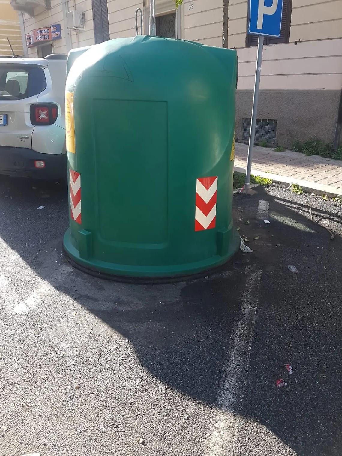 Vetro, &laquo;Foto vecchia&raquo; ma &egrave; di gioved&igrave;: altra gaffe di Csp