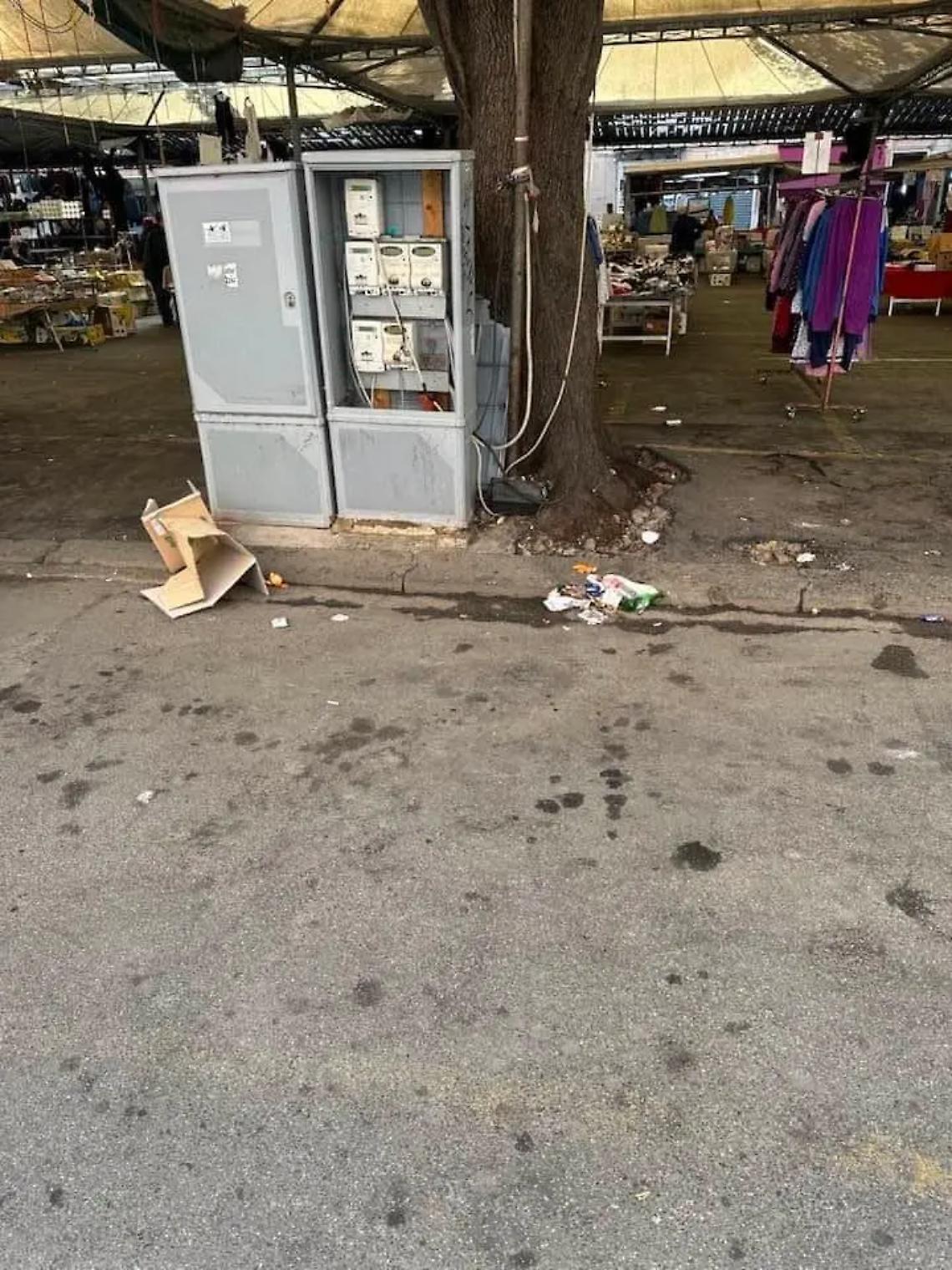 Mercato, tutto fermo tra degrado e promesse