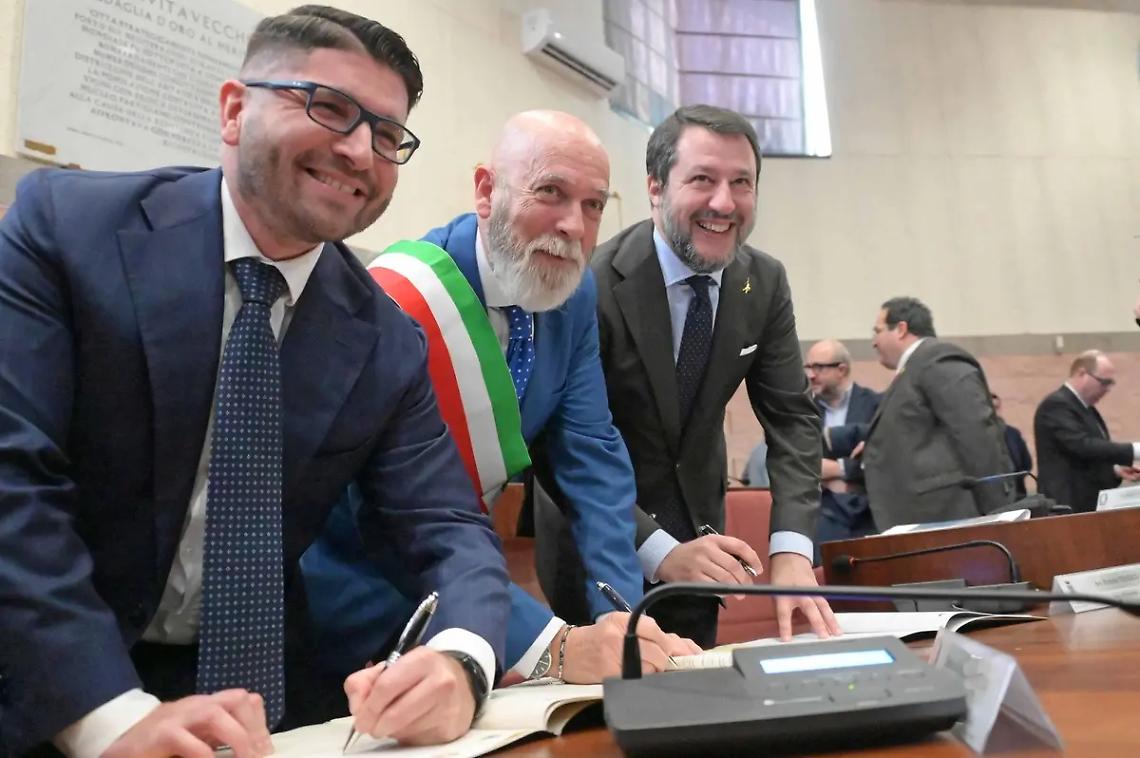 Doppia seduta di consiglio alla Pucci