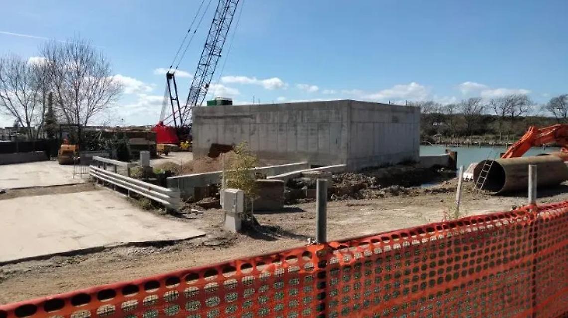 &laquo;Via delle Vele chiusa e lavori fermi&raquo;