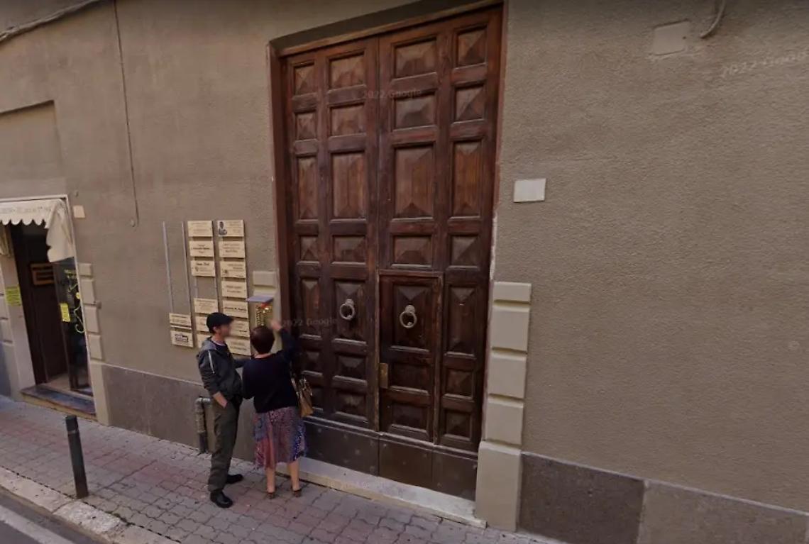 Ossa umane in via Traiana, inquirenti al lavoro