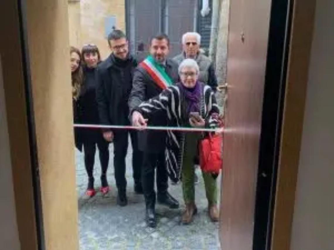 Taglio del nastro per i locali del centro polifunzionale e sociale
