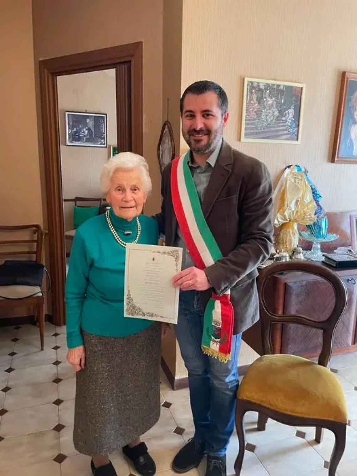 Festa grande per i cento anni della signora Liliana Pescitelli