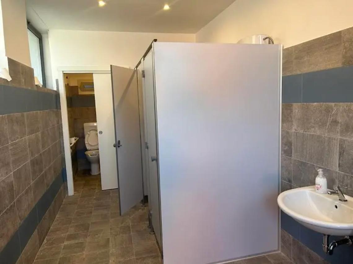 Riaperti i bagni pubblici di piazzale Battaglini