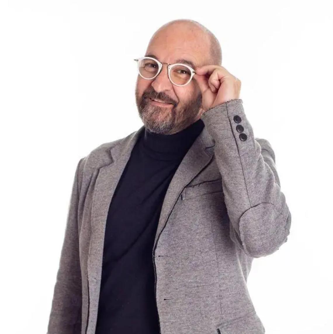 Noto imprenditore aggredito in centro