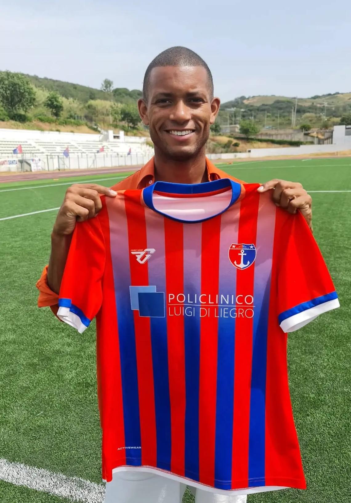 Quattro reti di Tabarini stendono il Carbognano