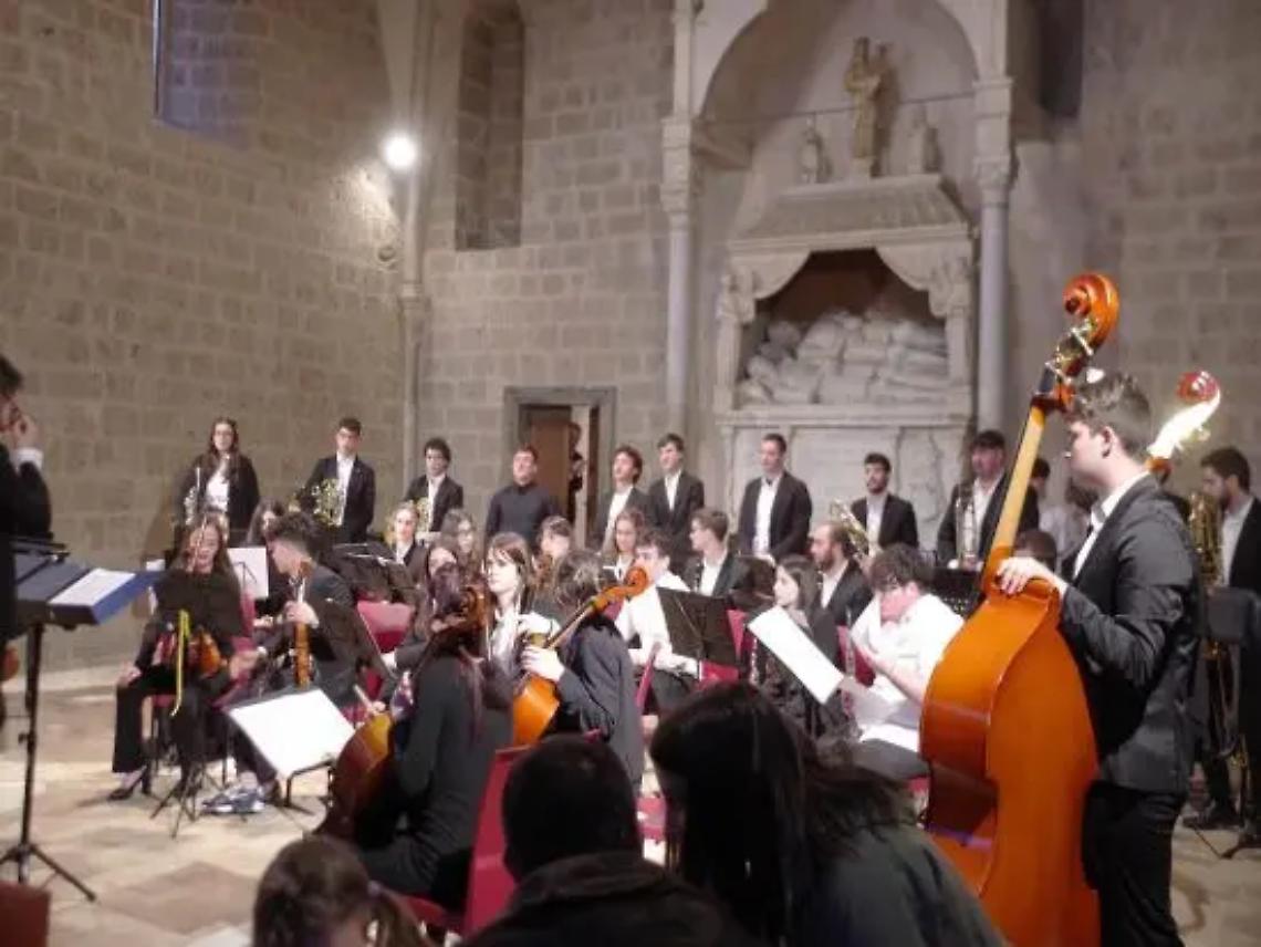 L&rsquo;orchestra Ars Nova conquista il pubblico