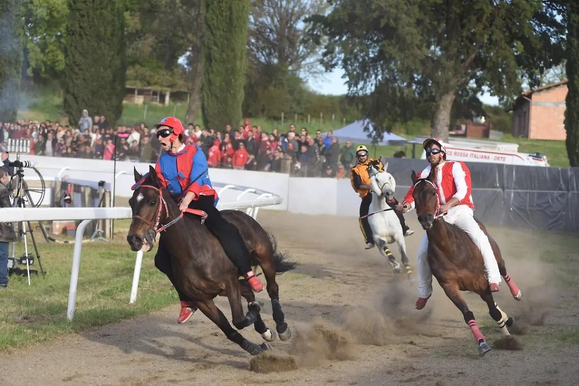 Il Borgo vince il palio di Sant&rsquo;Anselmo