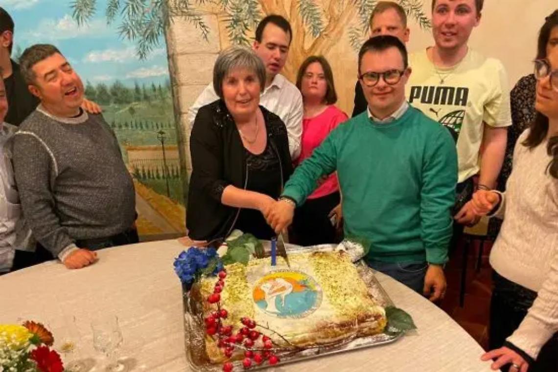 &ldquo;Sorrisi che nuotano&rdquo; compie 25 anni