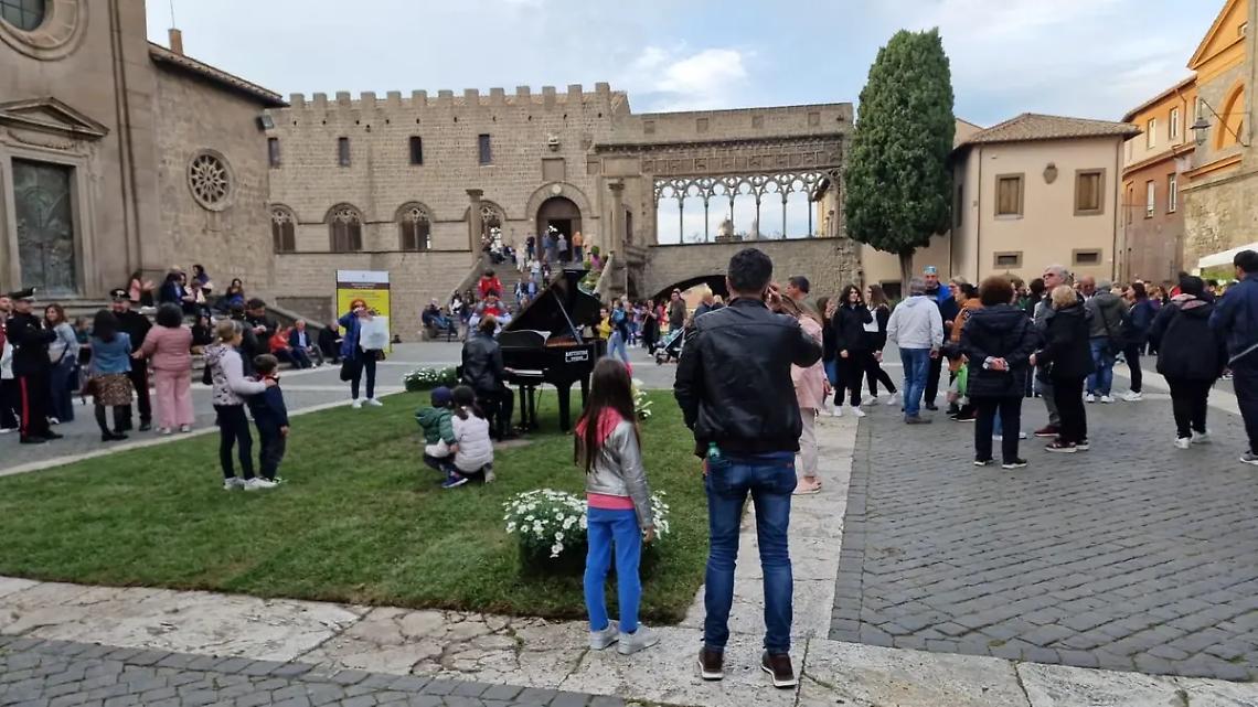 &ldquo;Viterbo in festa &egrave; la primavera della citt&agrave;&rdquo;