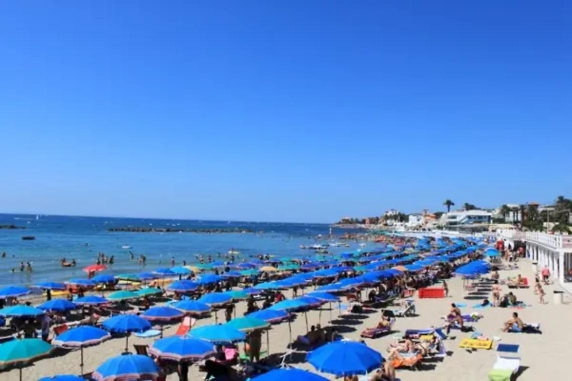 Stagione balneare, si parte il 13 maggio