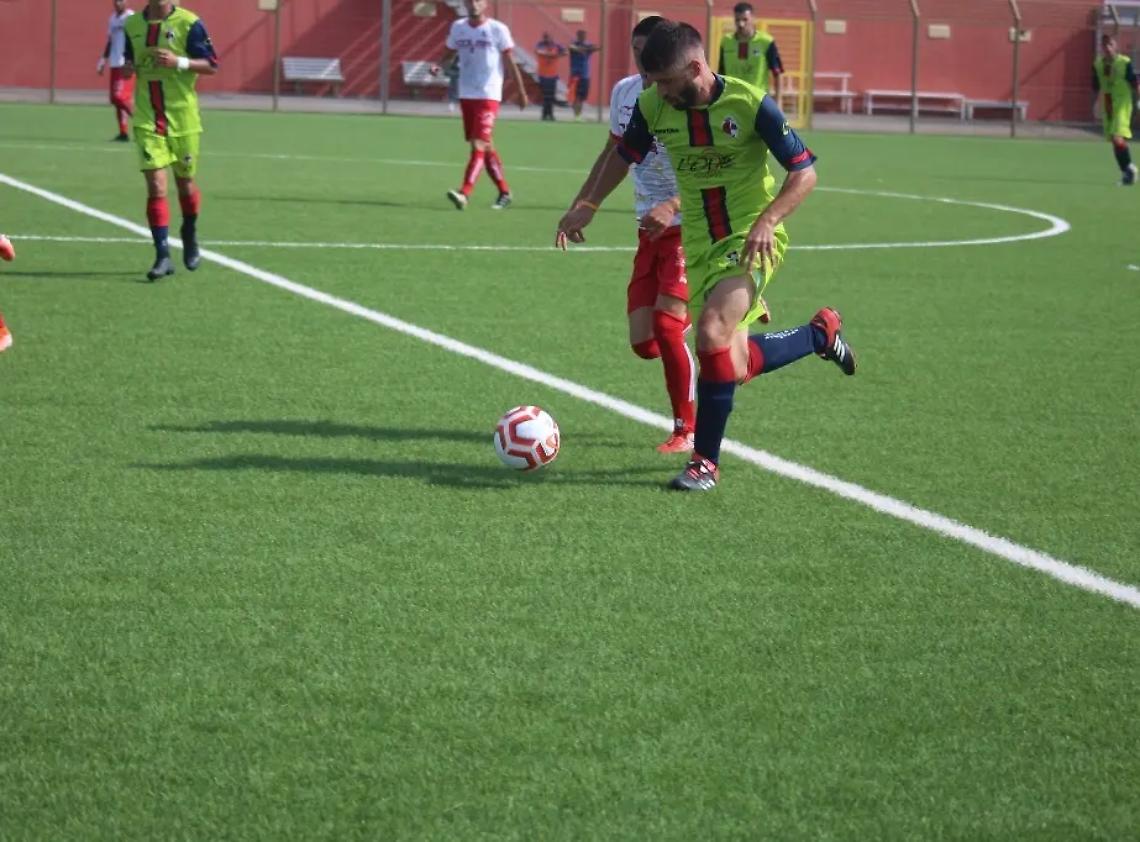 Tutta la stagione in un derby da brividi