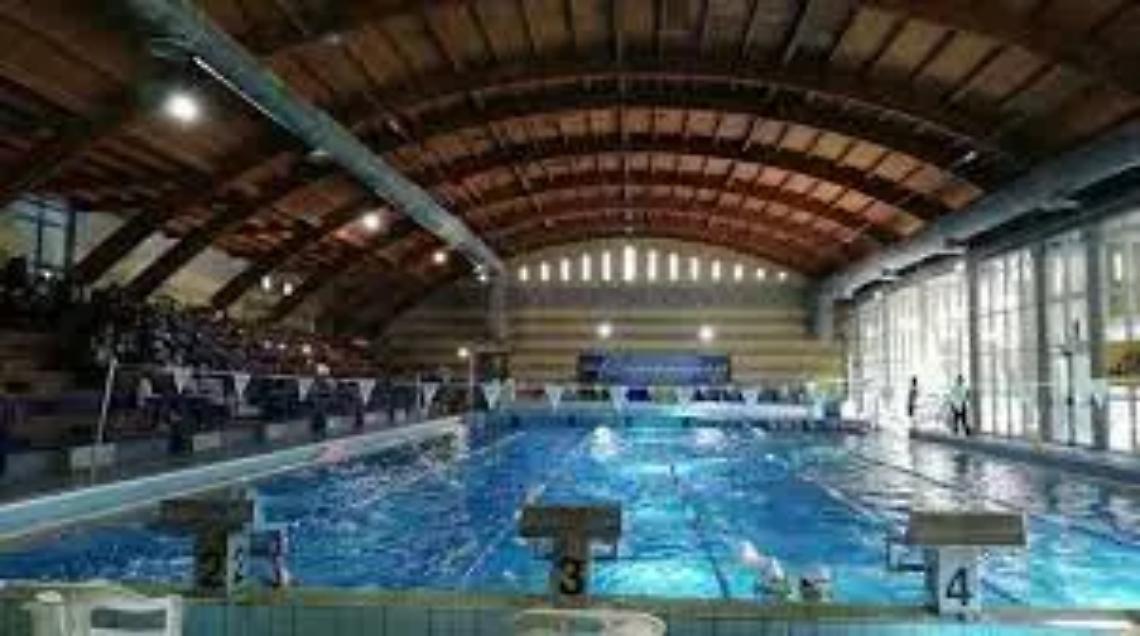 Montalto, la piscina comunale chiusa per infiltrazioni di acqua piovana