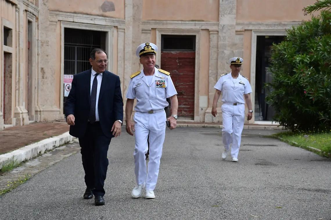 Il prefetto di Viterbo ospite della Direzione Marittima di Civitavecchia
