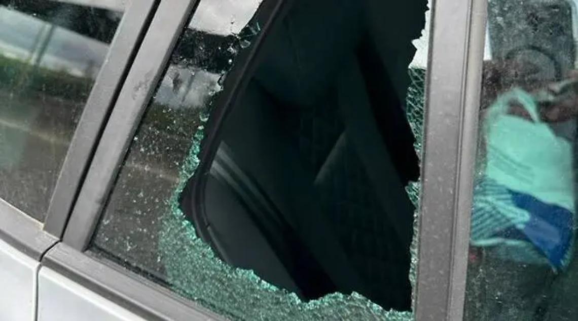 Parco Leonardo, sfondano il finestrino dell&rsquo;auto per rubare computer e tablet a 4 futuri magistrati