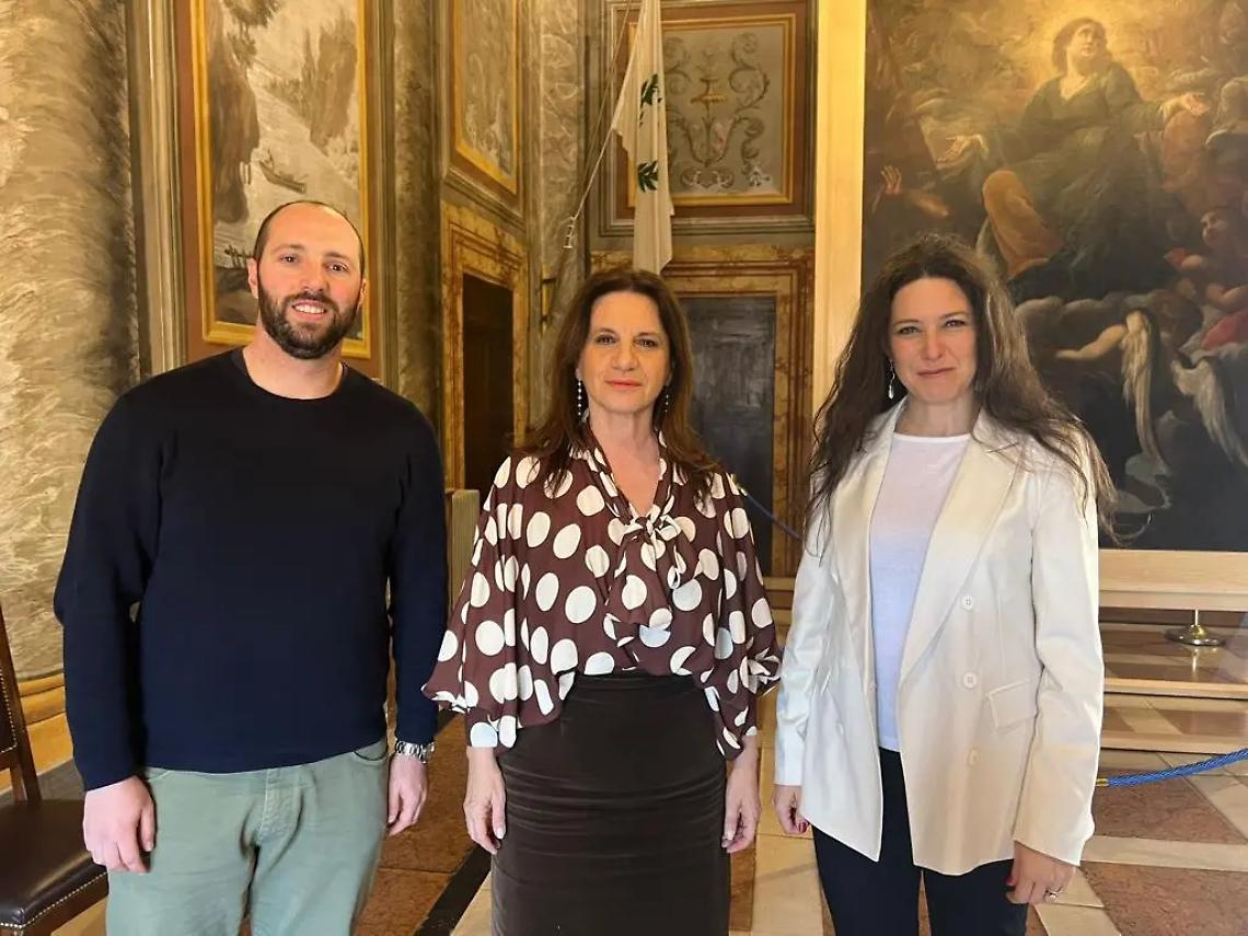 &laquo;Sulle erbacce, inaccettabili le giustificazioni della sindaca&raquo;