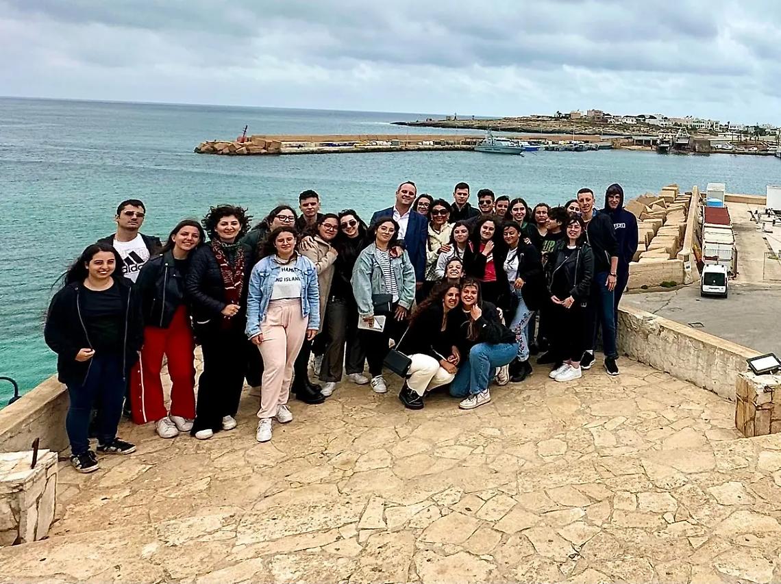 Civitavecchia-Lampedusa: il gemellaggio passa dalle scuole