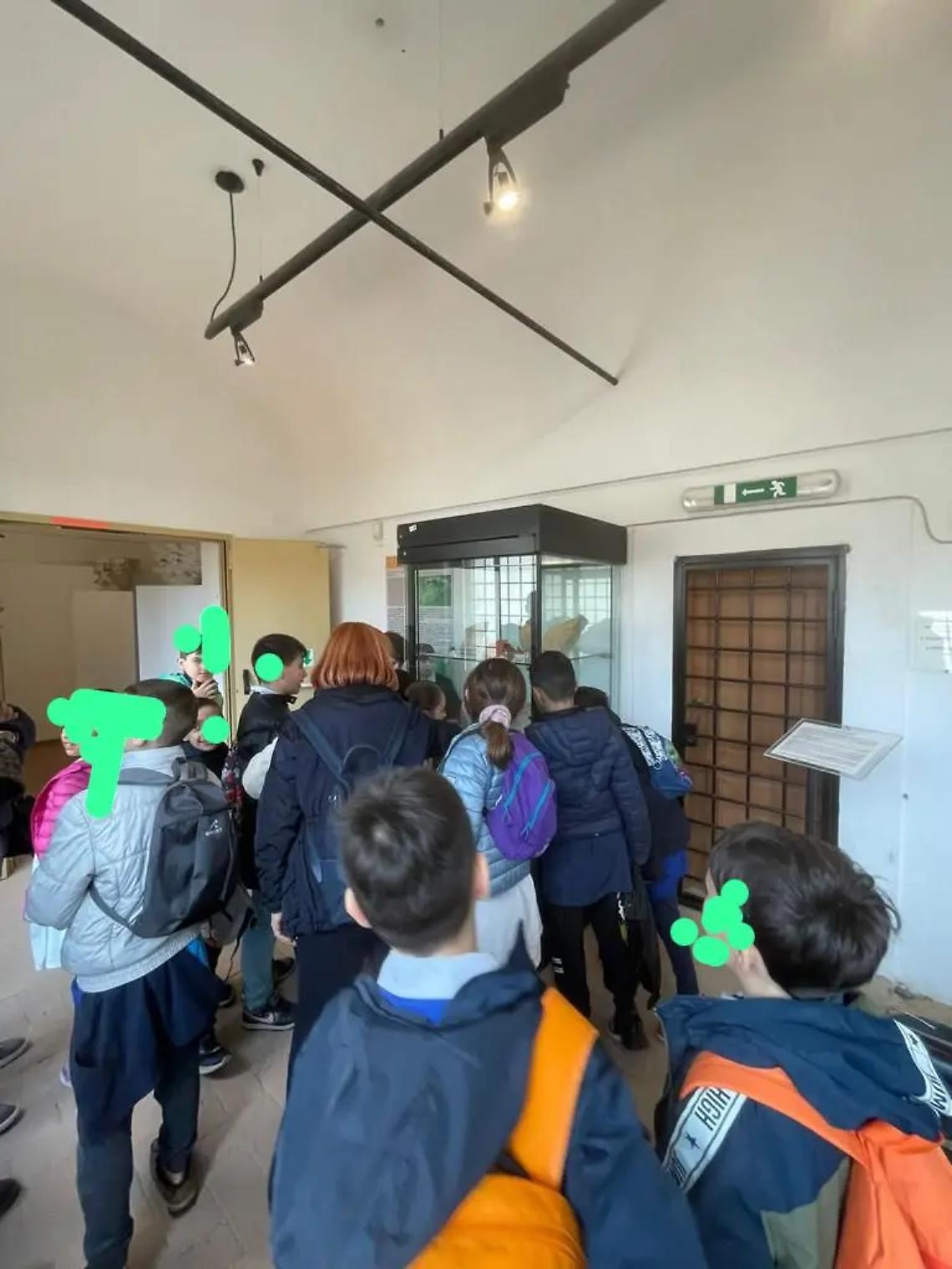 Laboratorio didattico con l&rsquo;argilla: un salto nella preistoria per i bambini della IIIA dell&rsquo;Istituto comprensivo di Tolfa e Allumiere