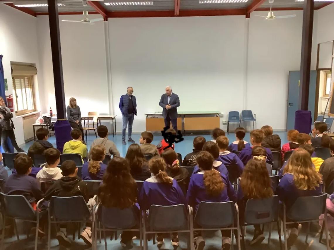 Don Papacchini, alunni a lezione di tradizioni