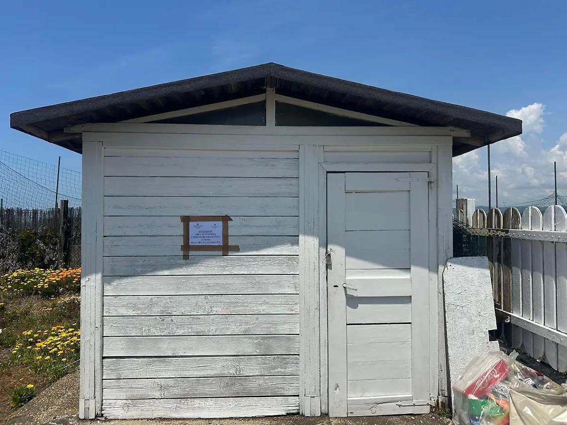 Ancora sigilli sulla costa