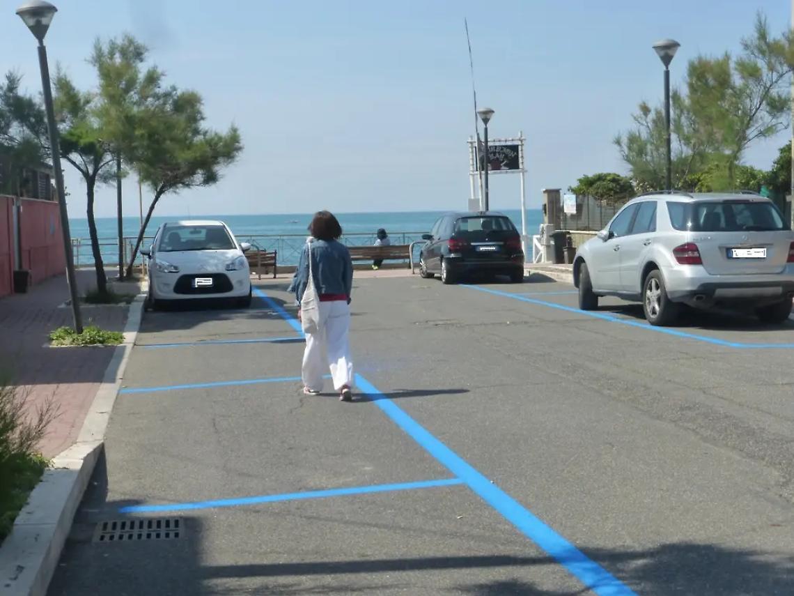 Lungomare, il parcheggio &egrave; di nuovo a pagamento
