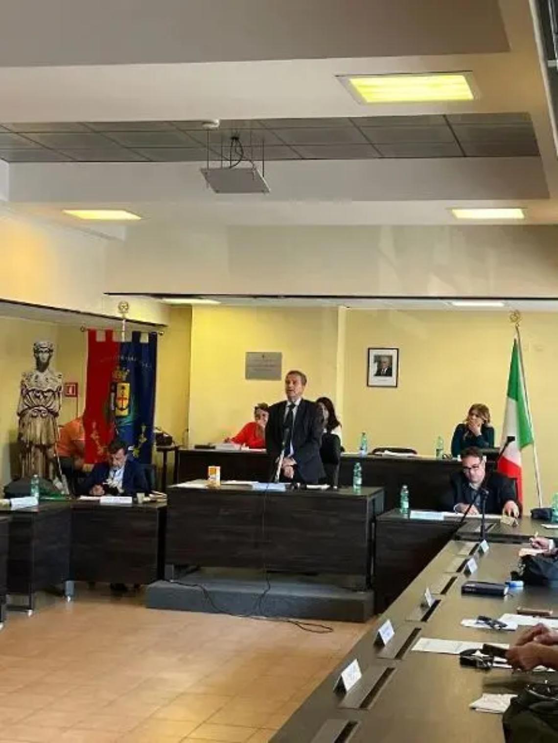 Santa Marinella, no della minoranza all&rsquo;acquisizione di deleghe