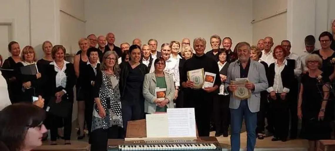 Applausi a scena aperta per i cori di Tolfa e Oslo protagonisti in collina