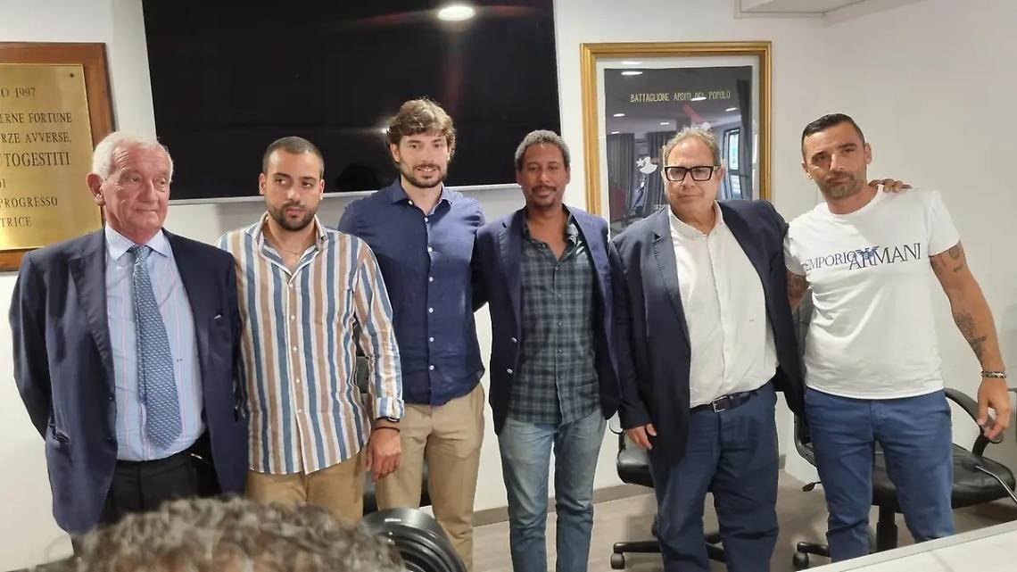 La Vecchia presenta il suo nuovo staff tecnico