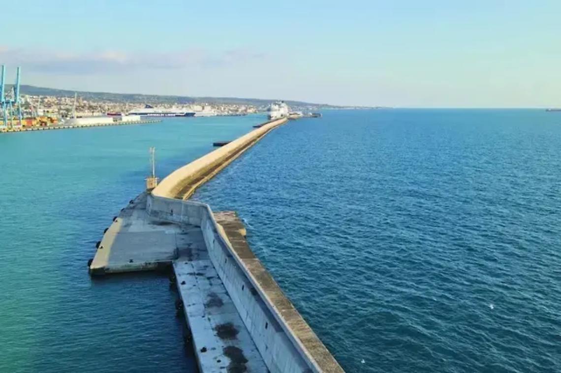 Prolungamento dell&rsquo;antemurale, via libera alla sovrattassa sulle merci