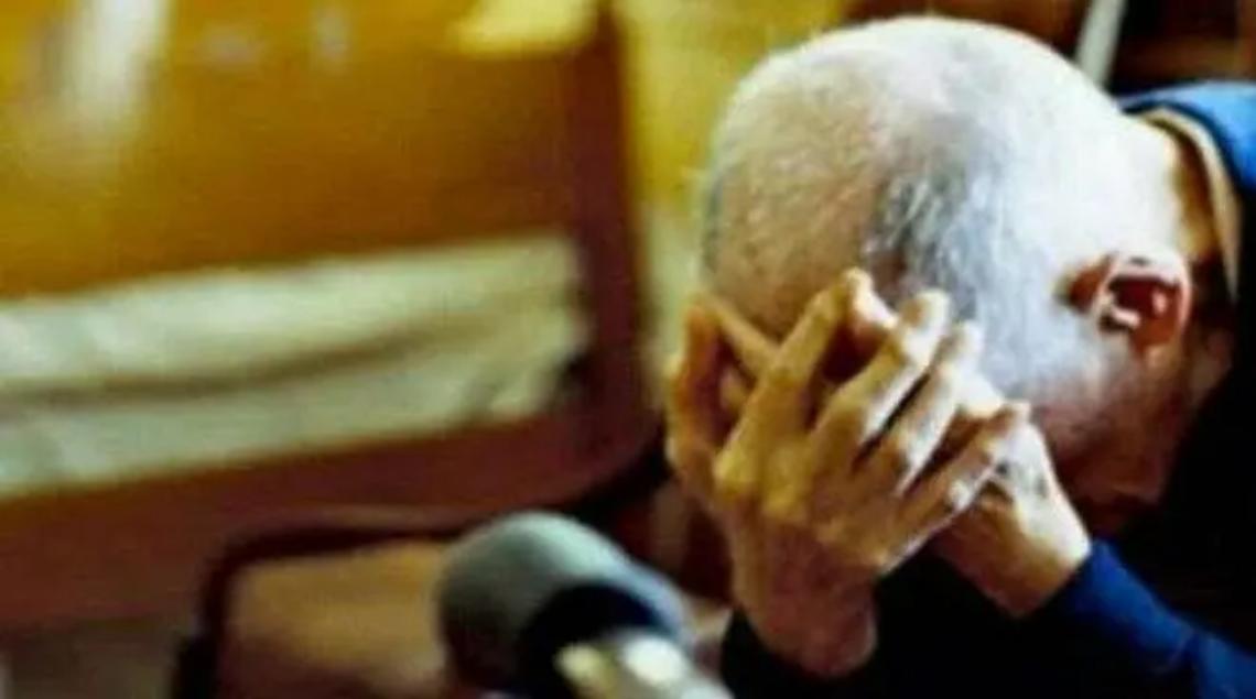 &laquo;Siamo dell&rsquo;Inps, apra&raquo;: 90enne raggirato e derubato di oro e contanti in casa propria a Palidoro