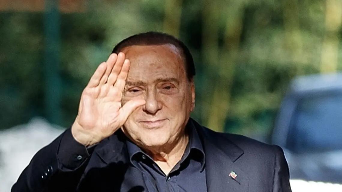 ADDIO A SILVIO BERLUSCONI Il sindaco Giulivi: &laquo;A lui va il nostro rispetto e il nostro ultimo saluto&raquo;