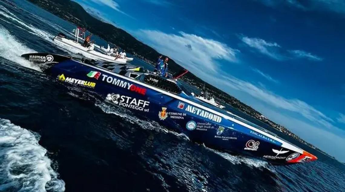 Maurizio Schepici con il&ldquo;Tommy One&rdquo; migliora il record mondiale offshore