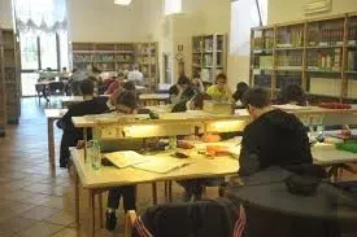 Patto di lettura, i Quaderni del nastro azzurro alla Biblioteca Cialdi