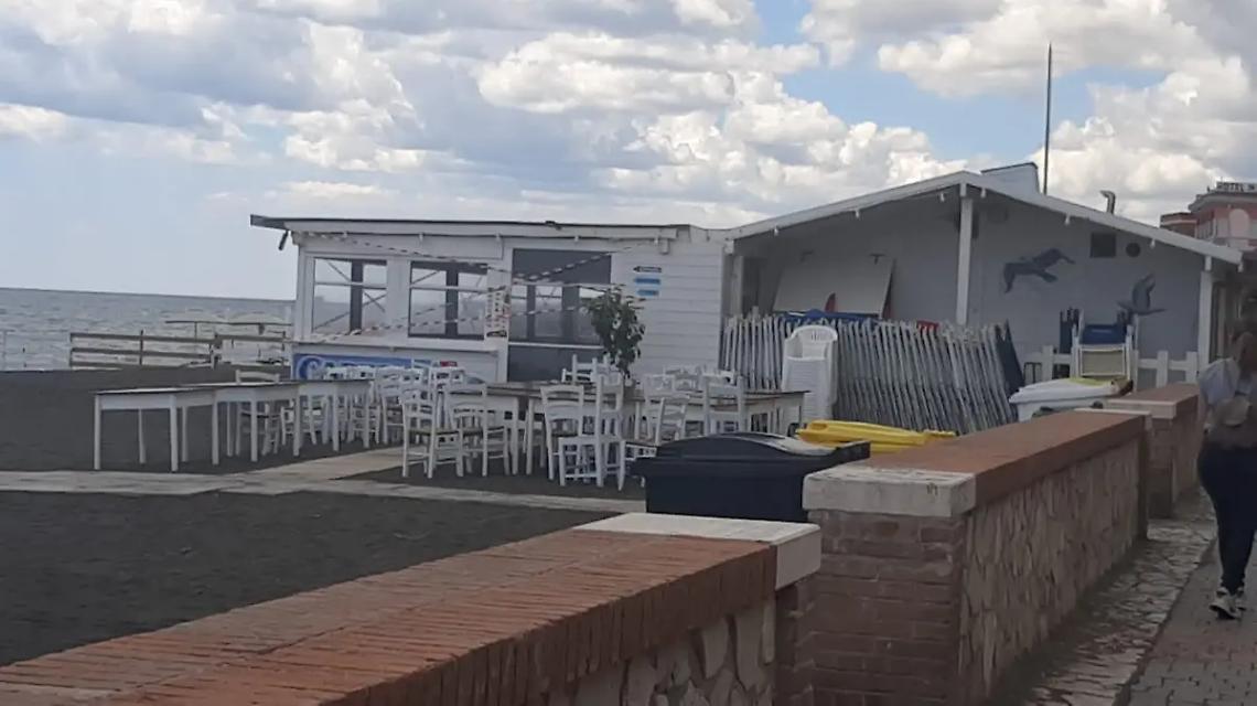 Blitz della Capitaneria a Ladispoli: sigilli al &ldquo;Capri&rdquo;