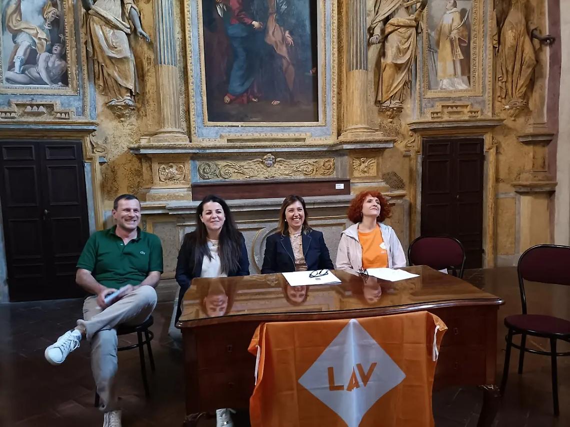 Microchip gratuiti in piazza della Rocca