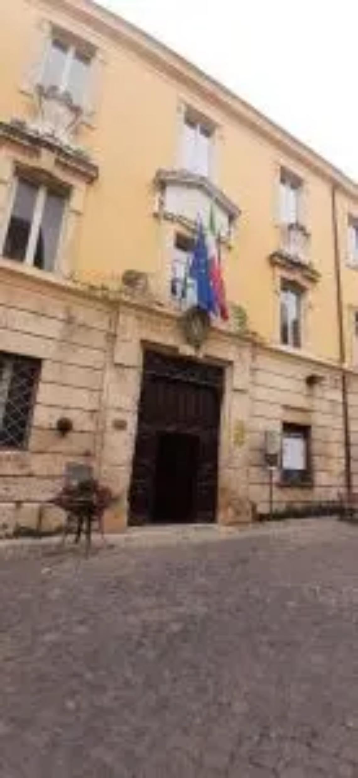 Tarquinia, saluto romano, bufera anche sul presidente Tosoni