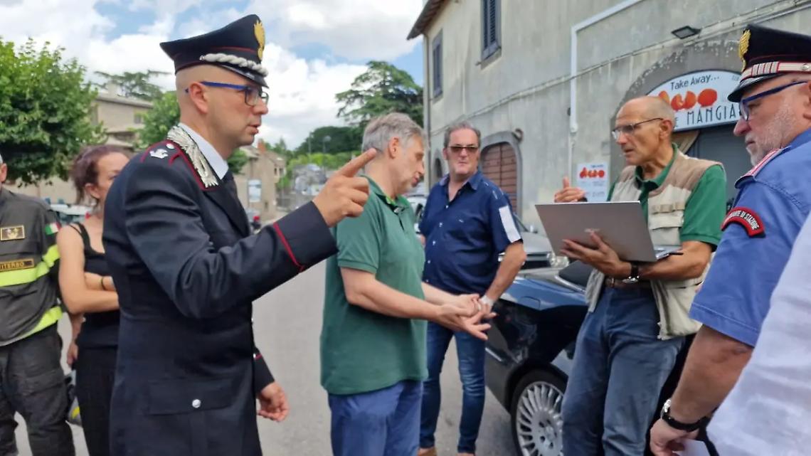 Crollo al Miralago: sopralluogo dei tecnici
