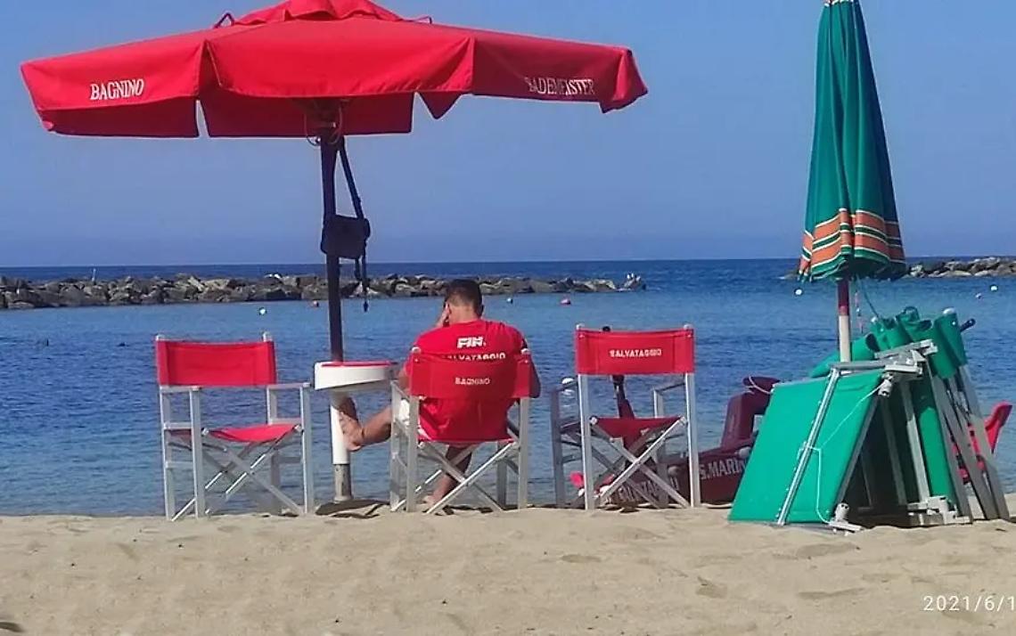 Santa Marinella, otto esperti bagnini di salvamento sui tre tratti di litorale pi&ugrave; frequentati