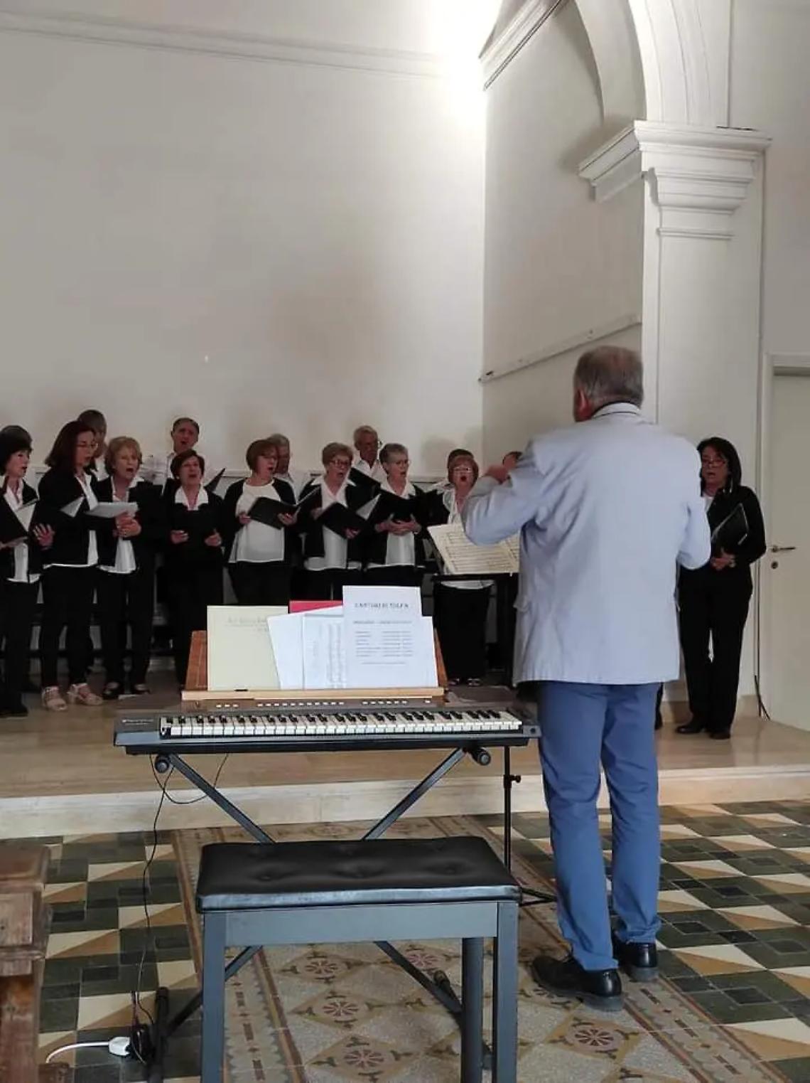 I Cantori di Tolfa si esibiscono a Civitavecchia