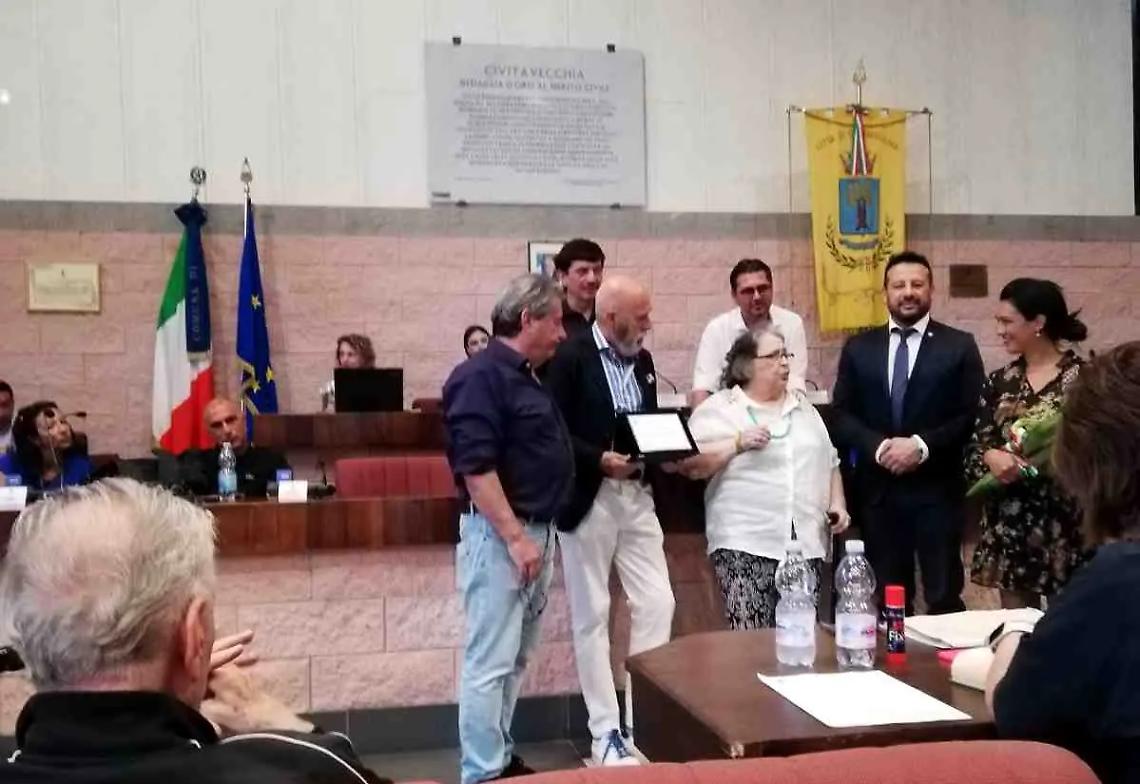 La Pucci ringrazia la professoressa Verzani