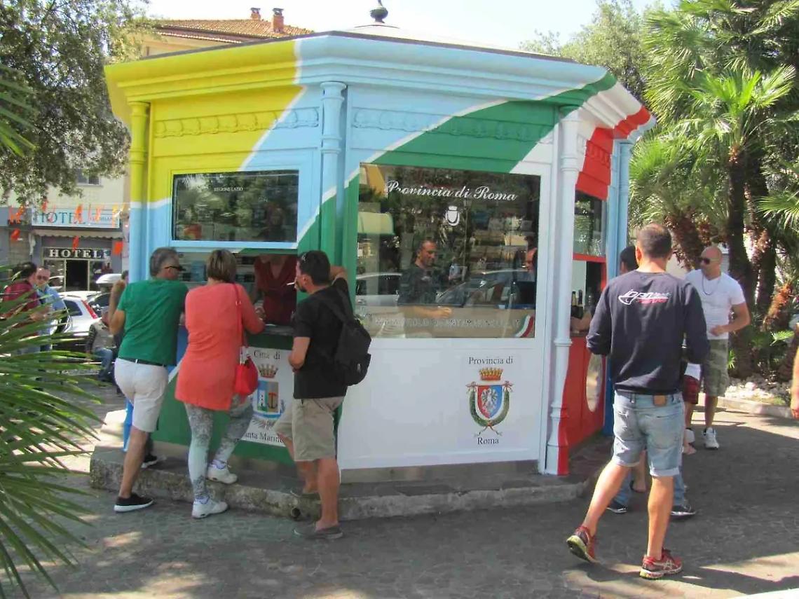 Riapre il punto di informazione turistica