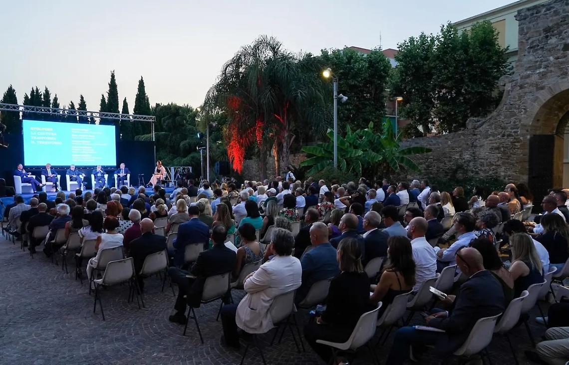 Alleanza tra cultura, istituzioni e imprese: questa la trasformazione vista da Civitavecchia