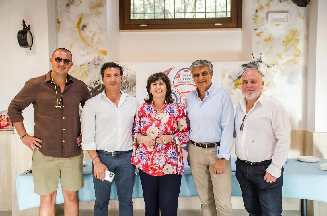 La Pallavolo Civitavecchia ha presentato la collaborazione con la Roma Volley Club e il nuovo logo per i 60 anni di attivit&agrave;